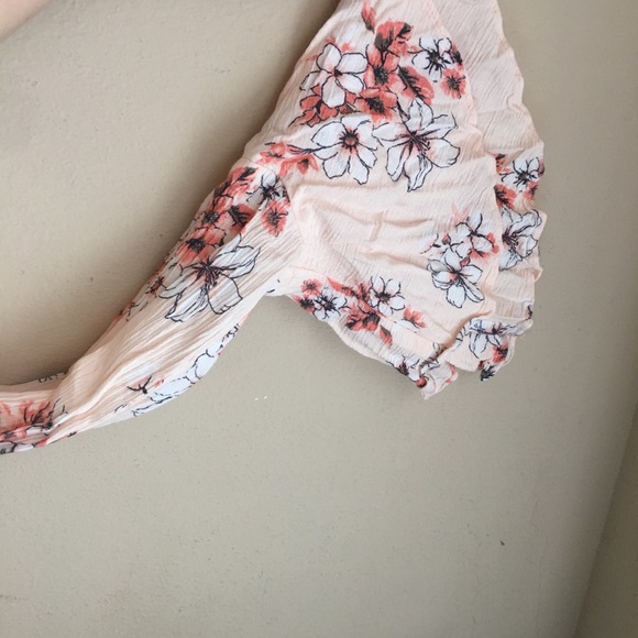 Floral Ruffle Hem Blush Double Bell Sleeve Romper! - Picture 3 of 4